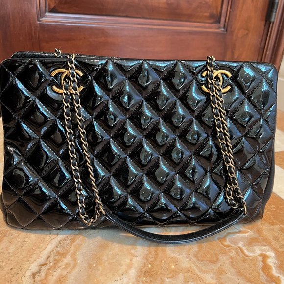 Chanel Paris Salzburg CC Eyelet Tote - Picture 10 of 10